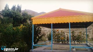 محوطه اقامتگاه روستایی باغ گلها - شهر قوچان - روستای شمخال